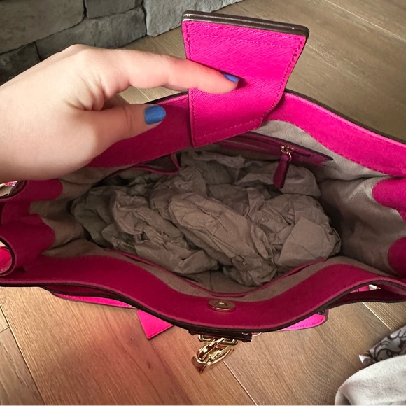 Michael Kors Hamilton Large Tote - Raspberry - Picture 4 of 9
